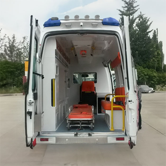 西宁救护车出租联系方式