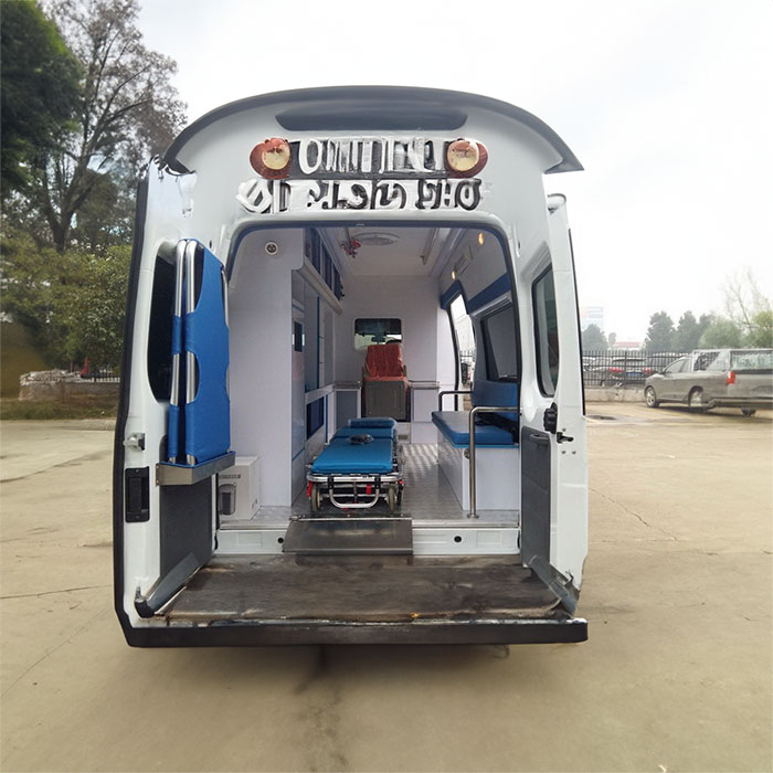 西宁救护车租车费用