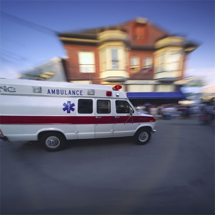 西宁出租急救车联系电话