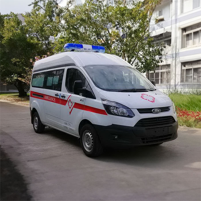 西宁私人救护车租赁联系电话