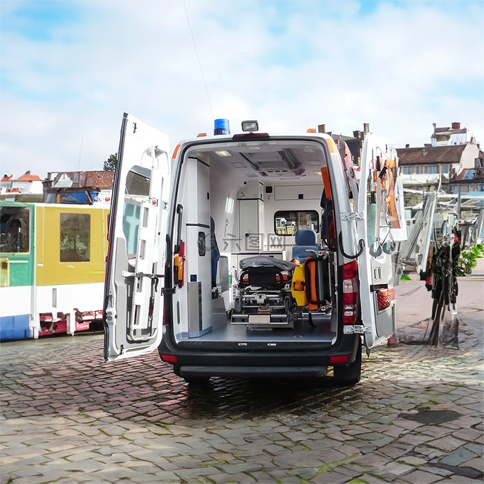 西宁急救车租赁费用