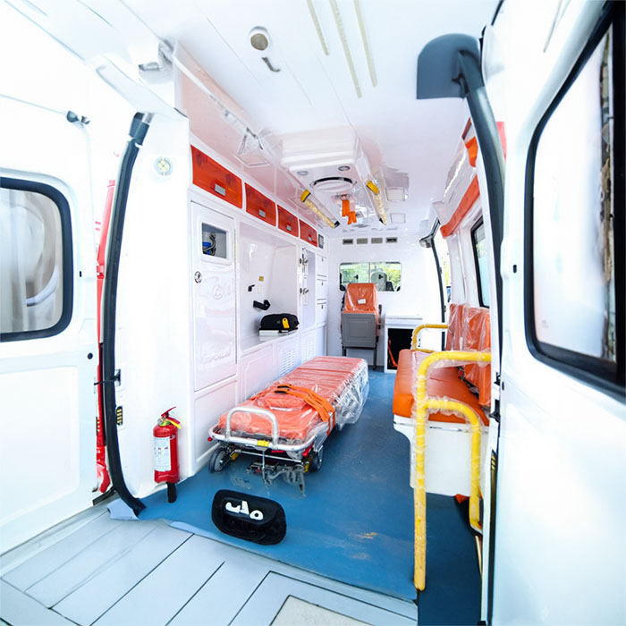 西宁救护车租车联系方式