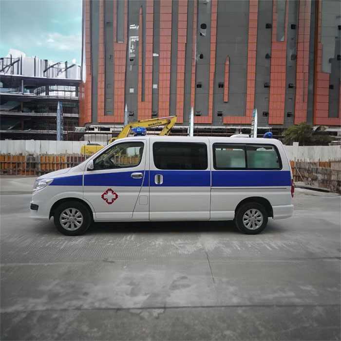 西宁租赁救护车电话号码