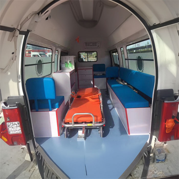 西宁救护车出租联系方式