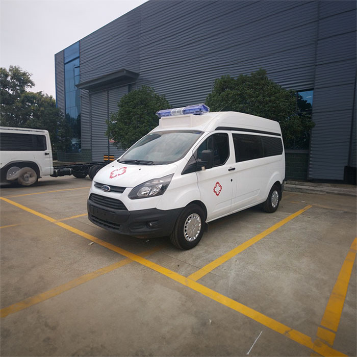 西宁救护车租赁联系方式