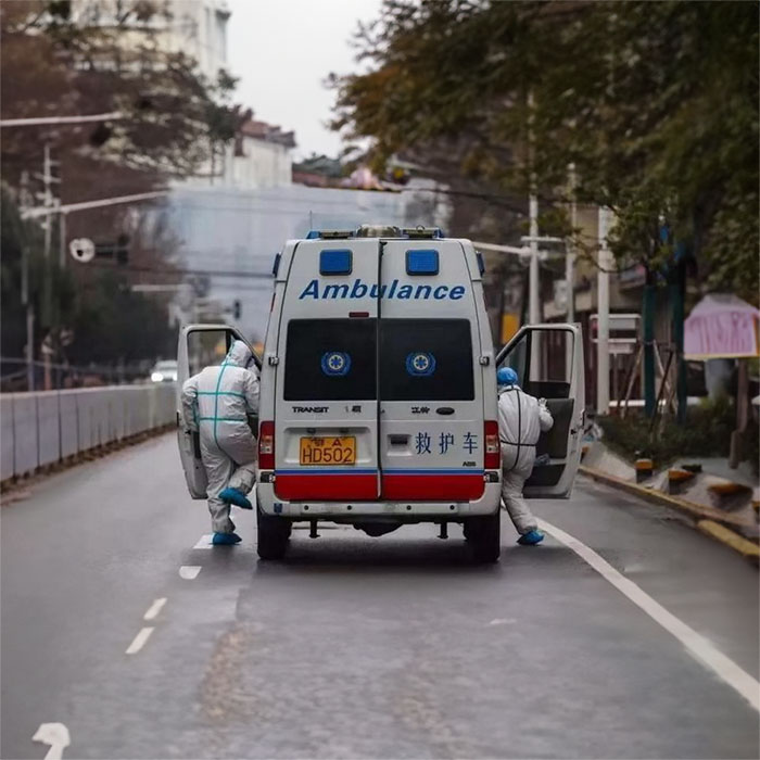 西宁私人救护车租赁收费标准