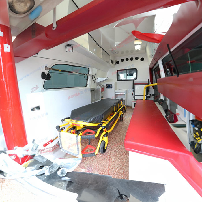 西宁私人救护车租赁费用