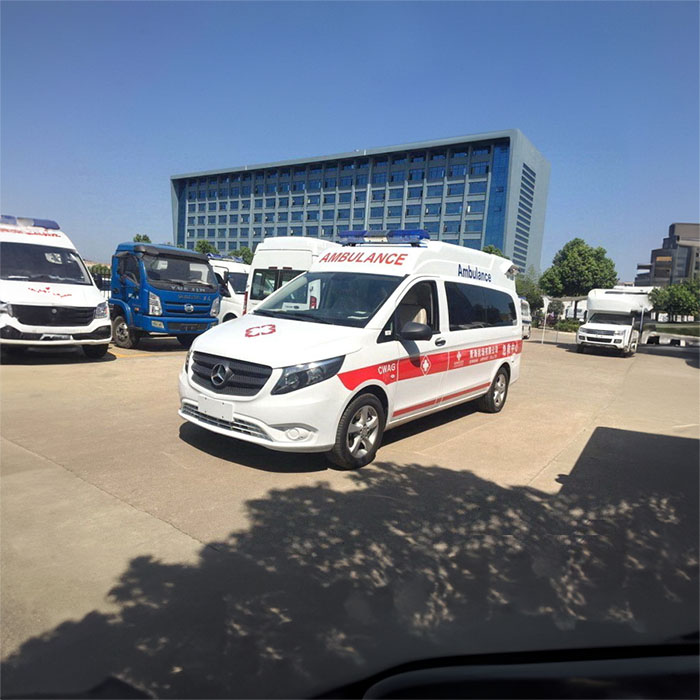 西宁出租救护车电话