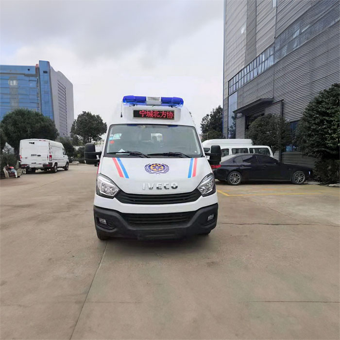 西宁救护车出租联系方式