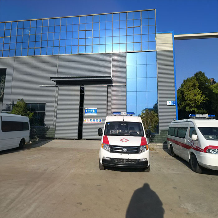 西宁出租急救车电话