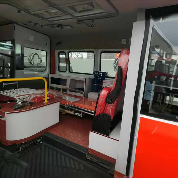 西宁租赁私人救护车联系方式