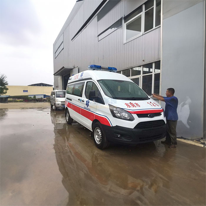 西宁急救车租赁费用