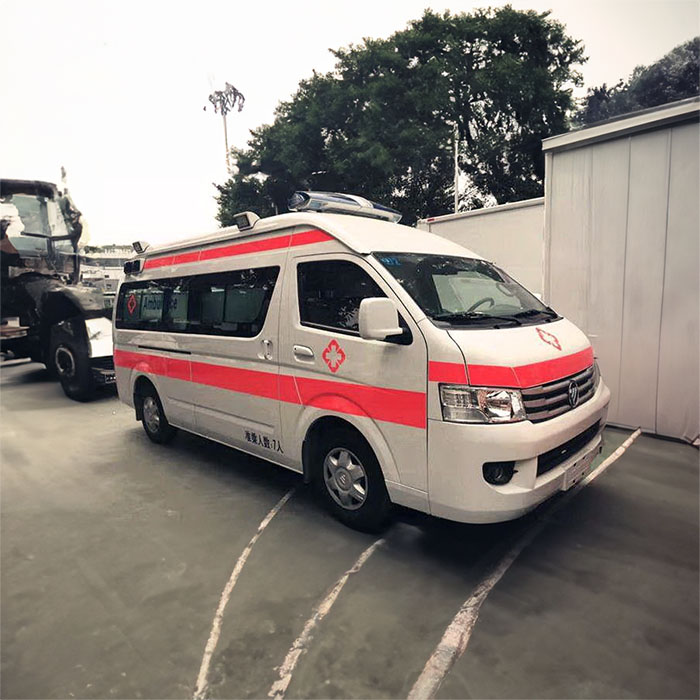 西宁救护车出租费用