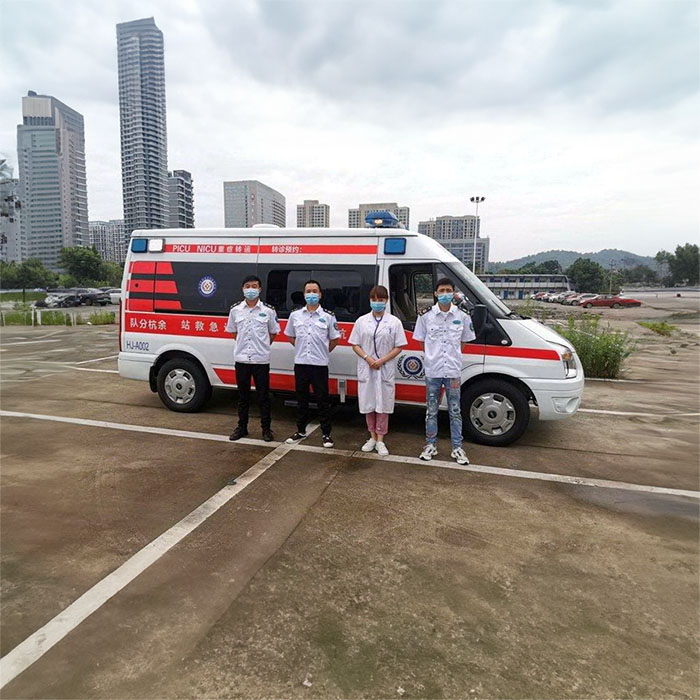 西宁私人救护车租车收费