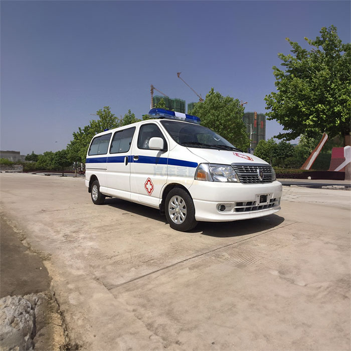 西宁租赁救护车联系电话
