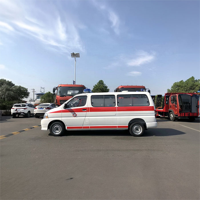 西宁出租急救车电话号码