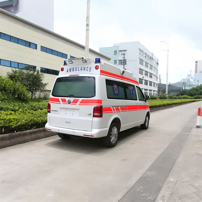 西宁救护车租车收费