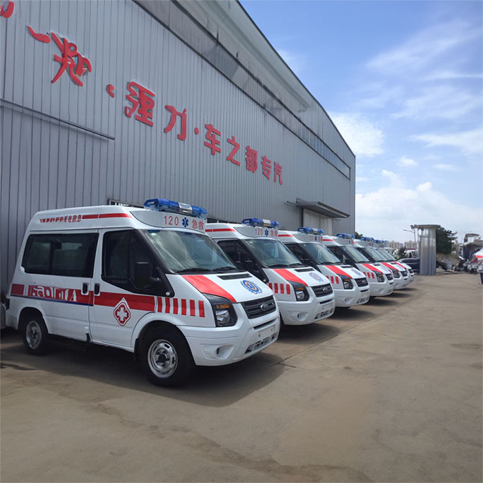 西宁出租救护车联系电话