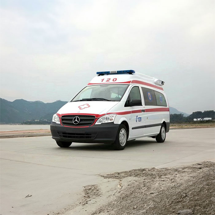 西宁急救车出租多少钱