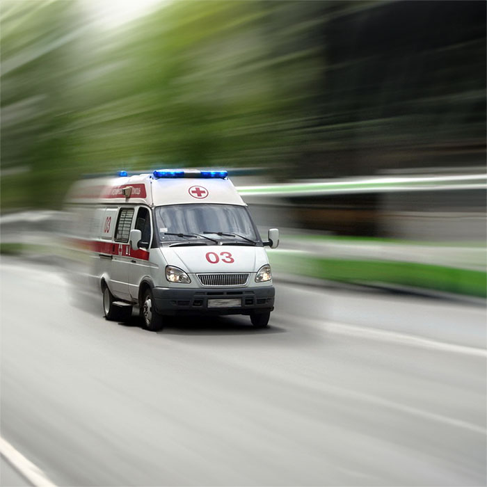 西宁私人救护车租赁收费