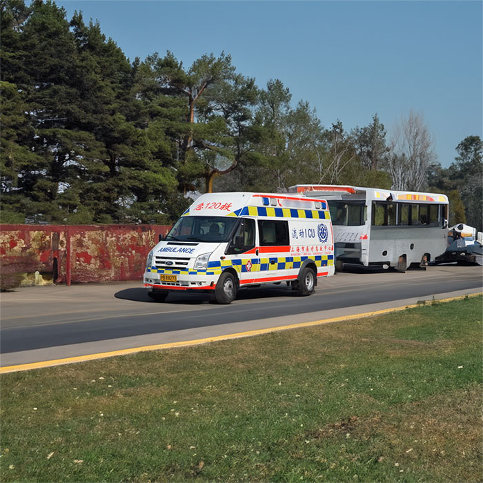 西宁私人救护车出租费用