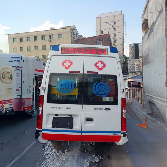 西宁出租私人救护车