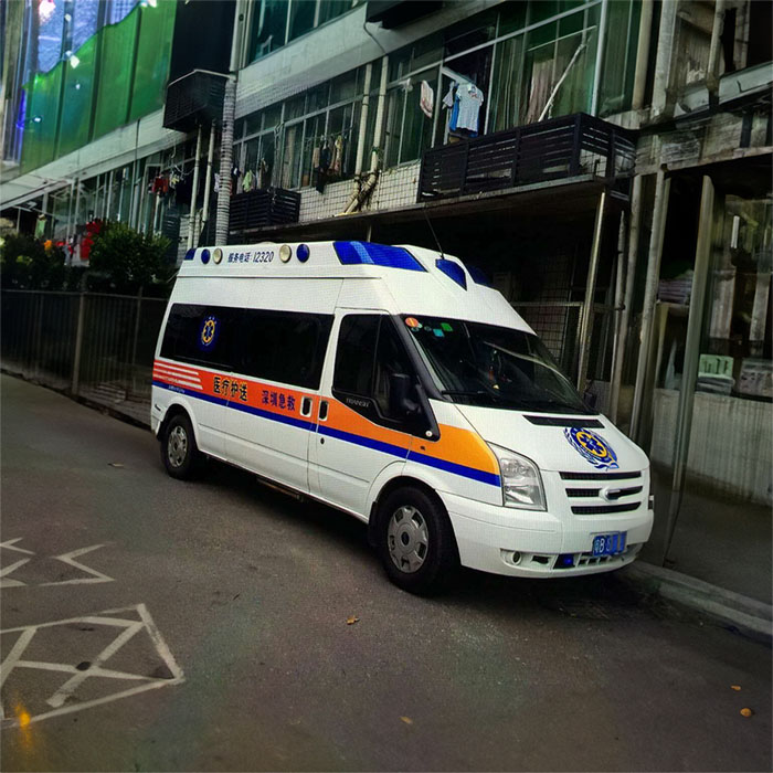 西宁救护车出租费用