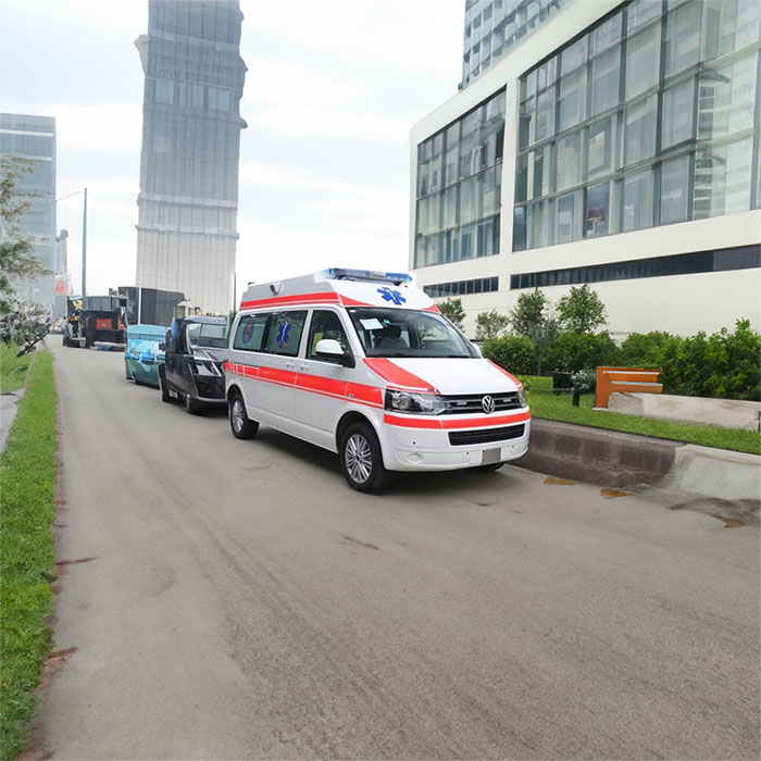 西宁私人救护车租车电话