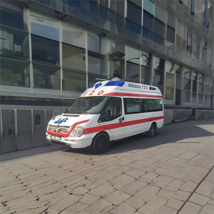 西宁私人救护车租赁