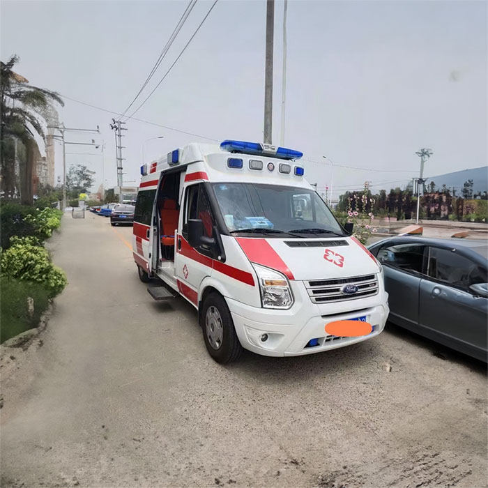 西宁租赁救护车联系电话