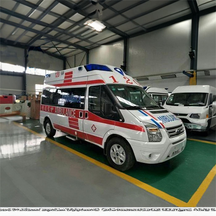 西宁私人救护车租赁电话