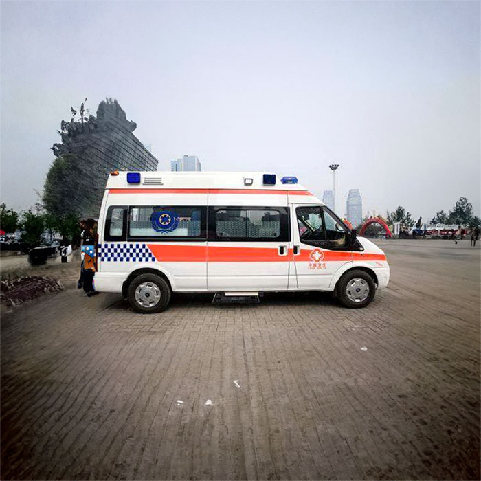 西宁救护车租赁