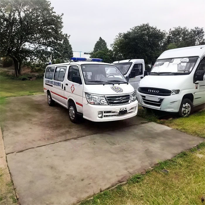 西宁救护车租赁收费