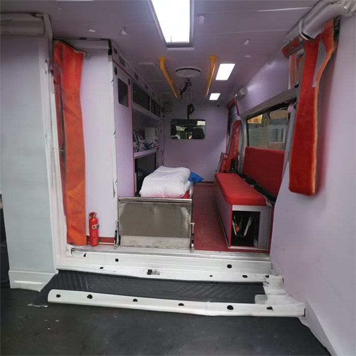 西宁急救车租赁电话号码