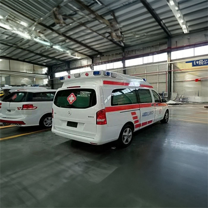 西宁私人救护车租赁收费标准