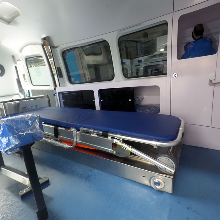 西宁救护车租赁多少钱