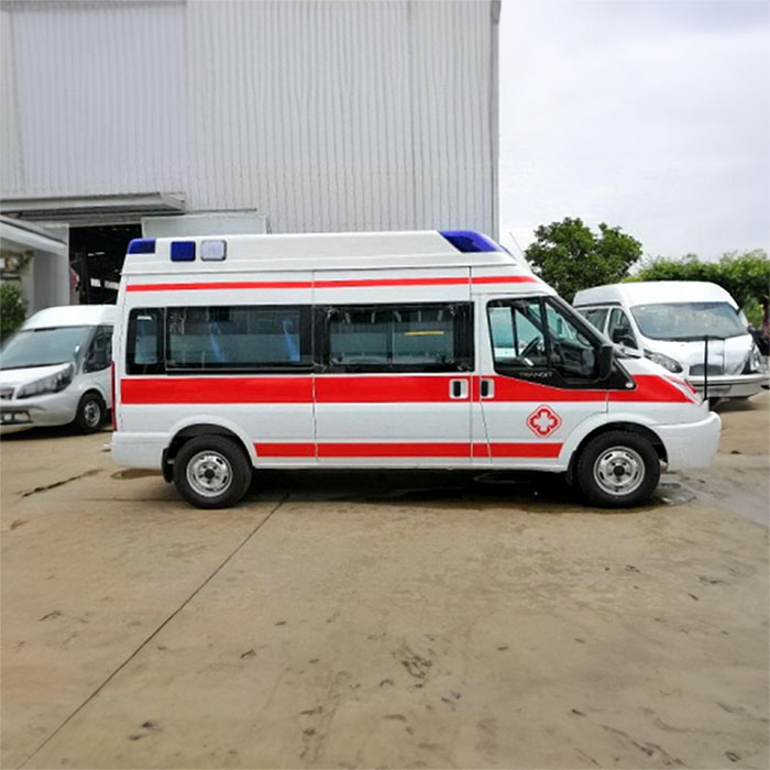 西宁租赁私人救护车联系电话