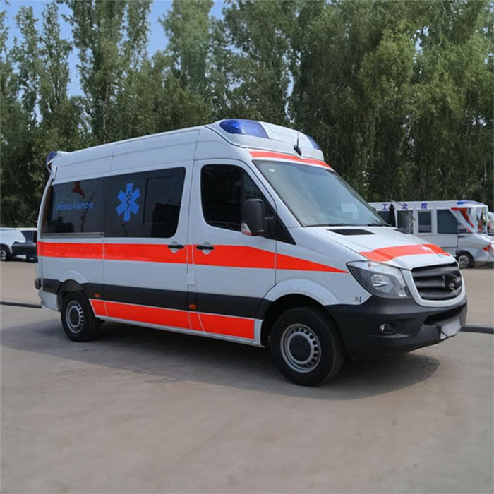 西宁救护车租赁费用