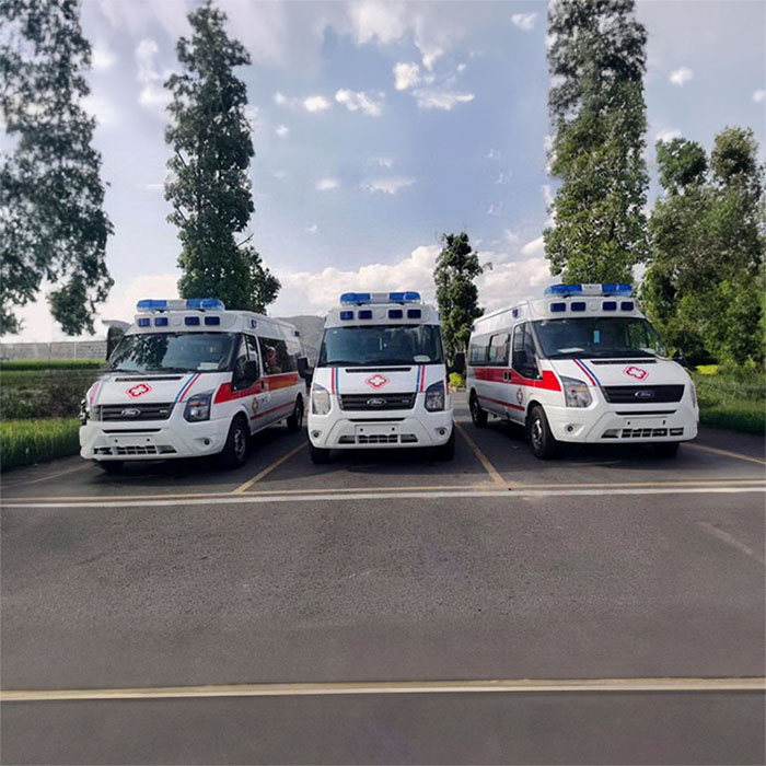 西宁救护车出租多少钱