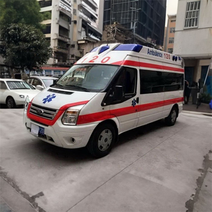 西宁私人救护车出租收费