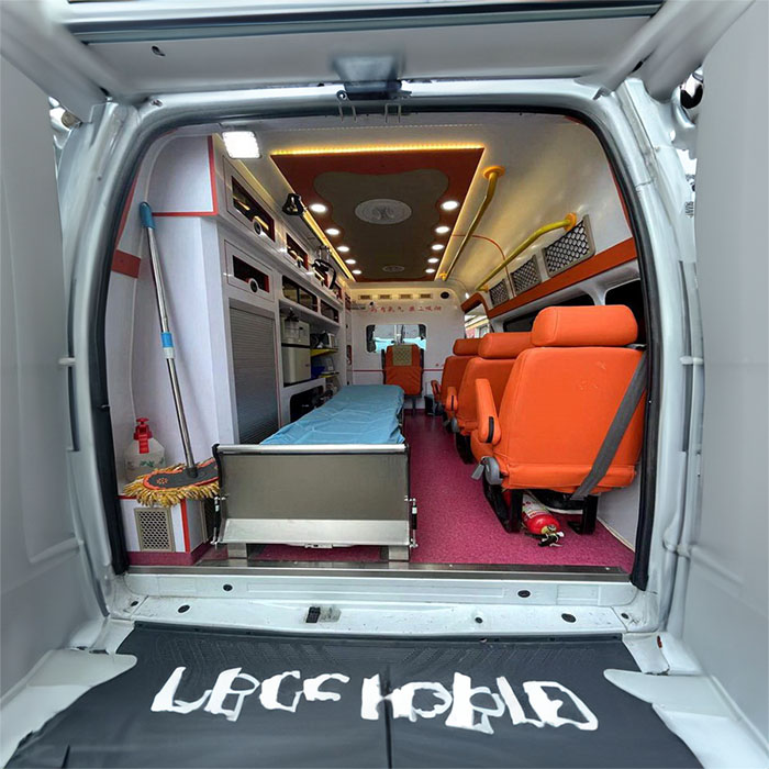 西宁救护车租赁多少钱