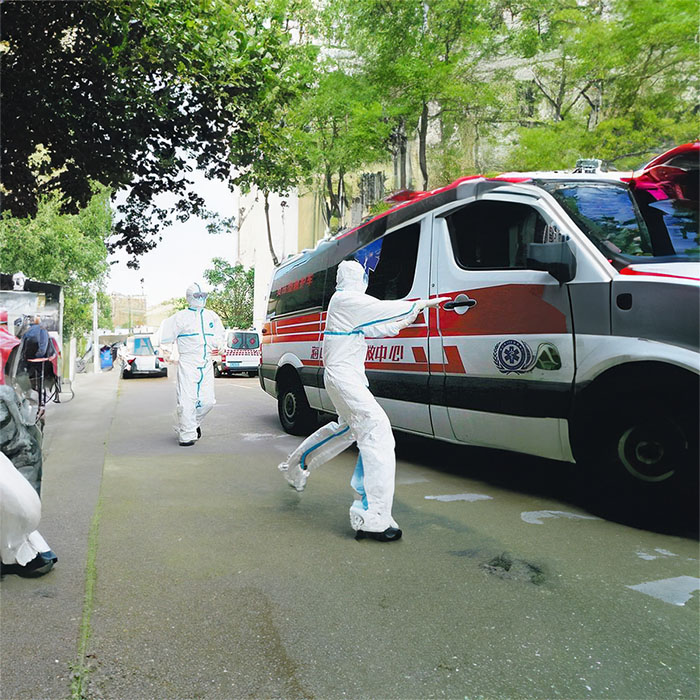 西宁私人救护车租赁费用