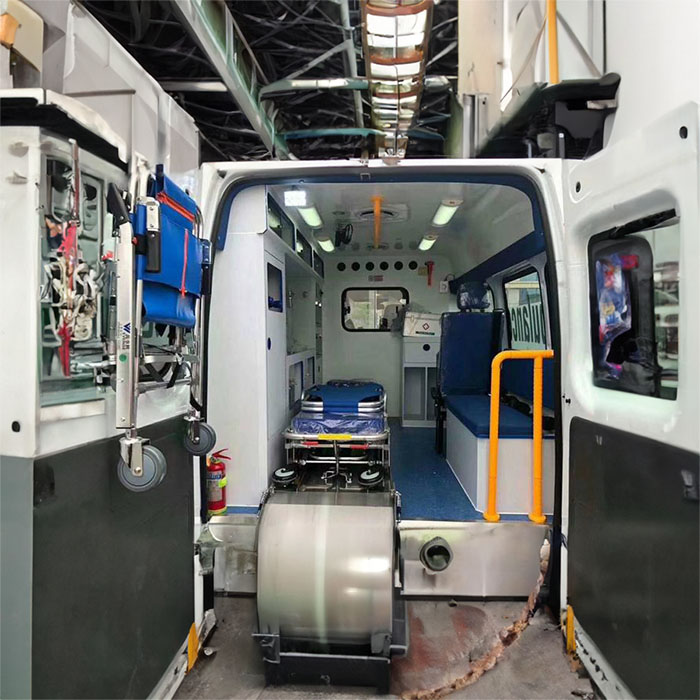 西宁私人救护车租车收费