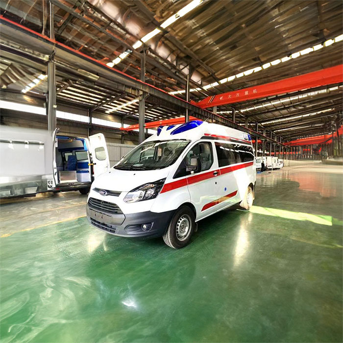 西宁租赁救护车电话号码