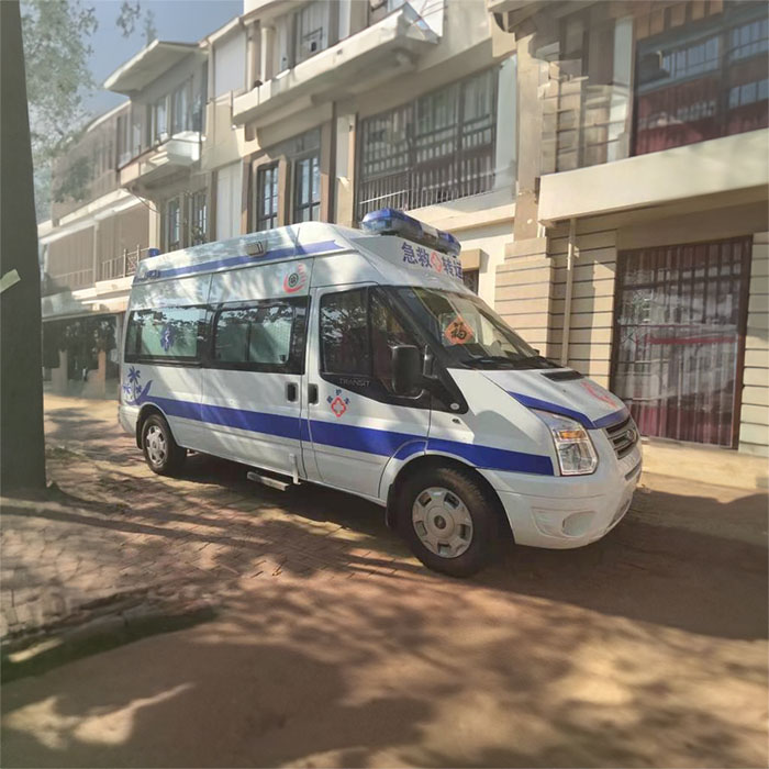 西宁私人救护车租车联系电话