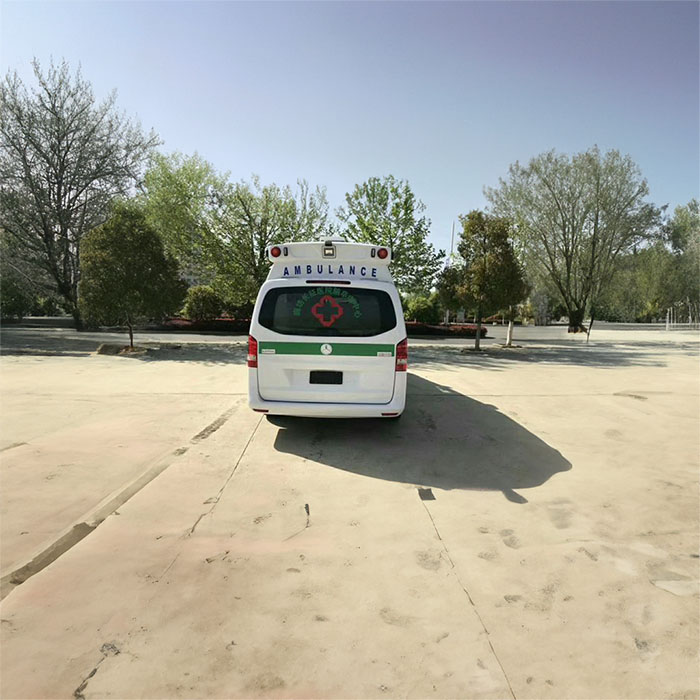 西宁救护车租车联系方式