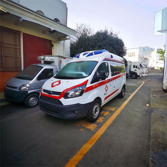 西宁租赁私人救护车联系方式