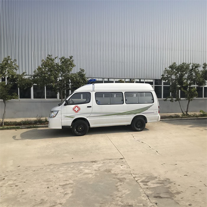 西宁私人救护车租车收费