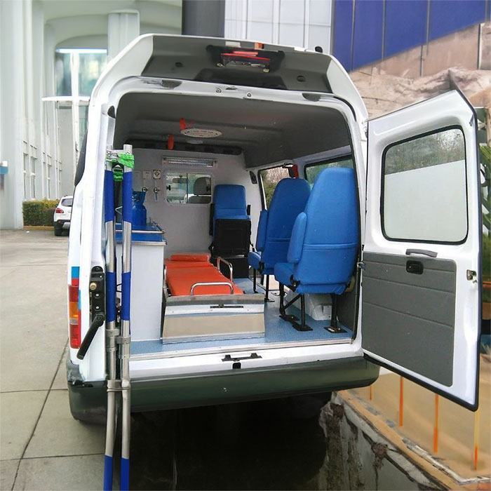 西宁急救车租赁