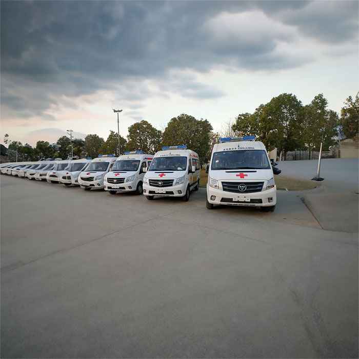 西宁私人救护车租赁收费标准